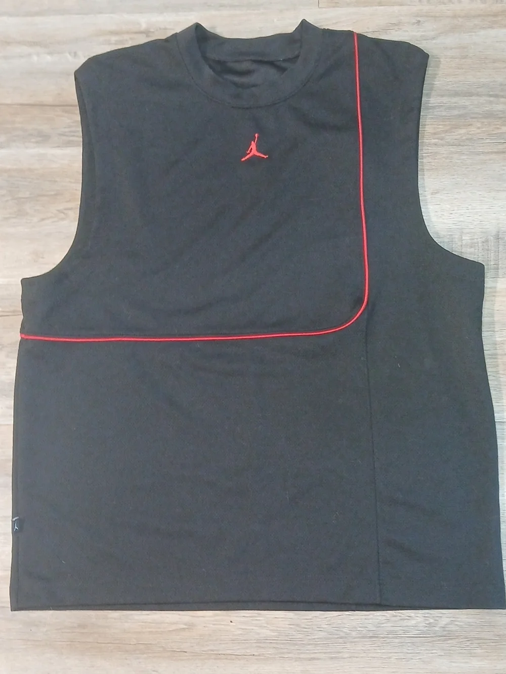 VINTAGE!! Jordan Black Sleeveless Athletic Top with Red Trim